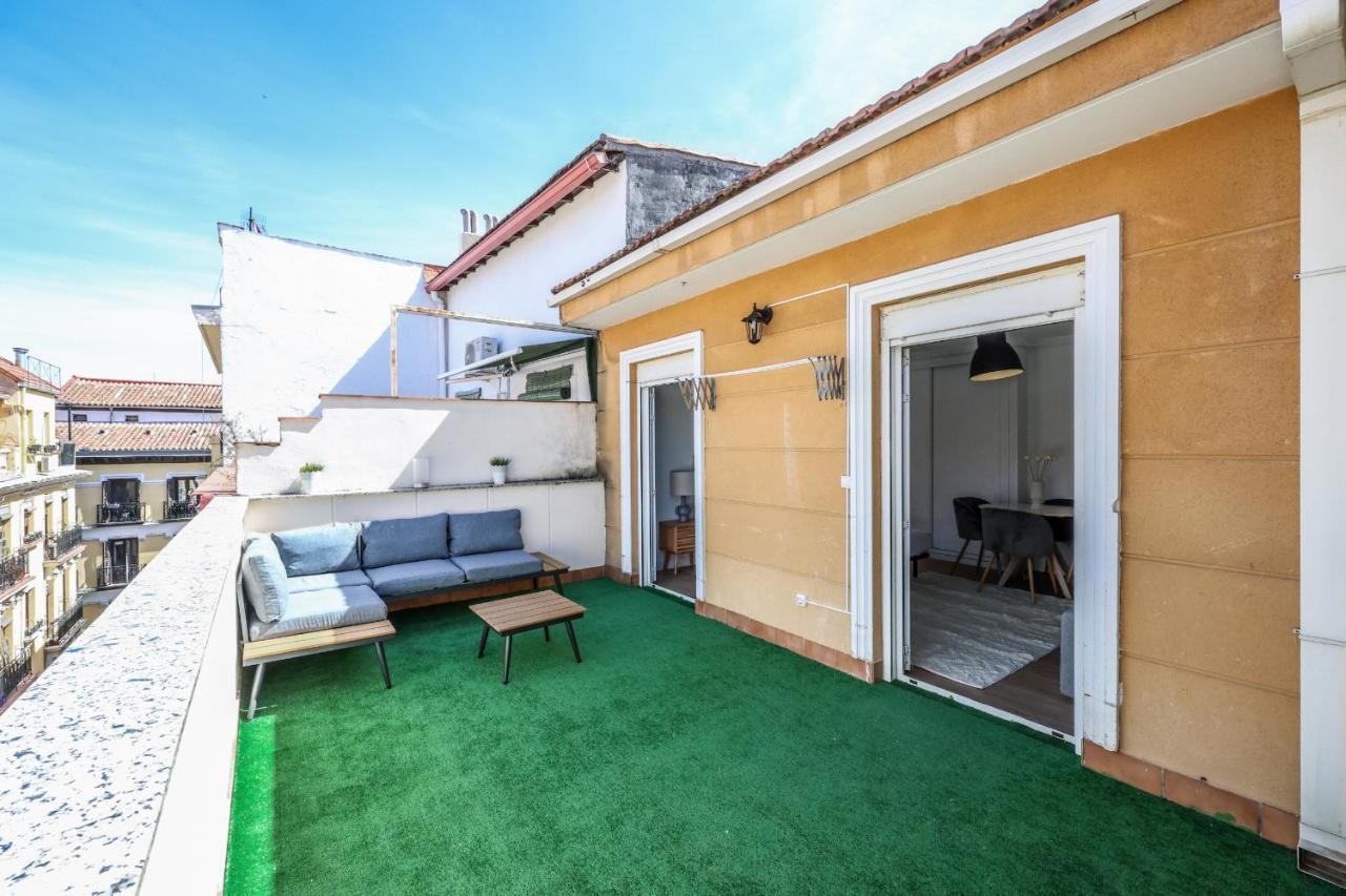 Atico Reformado Con Terraza En Lavapies Apartment Madrid Exterior photo